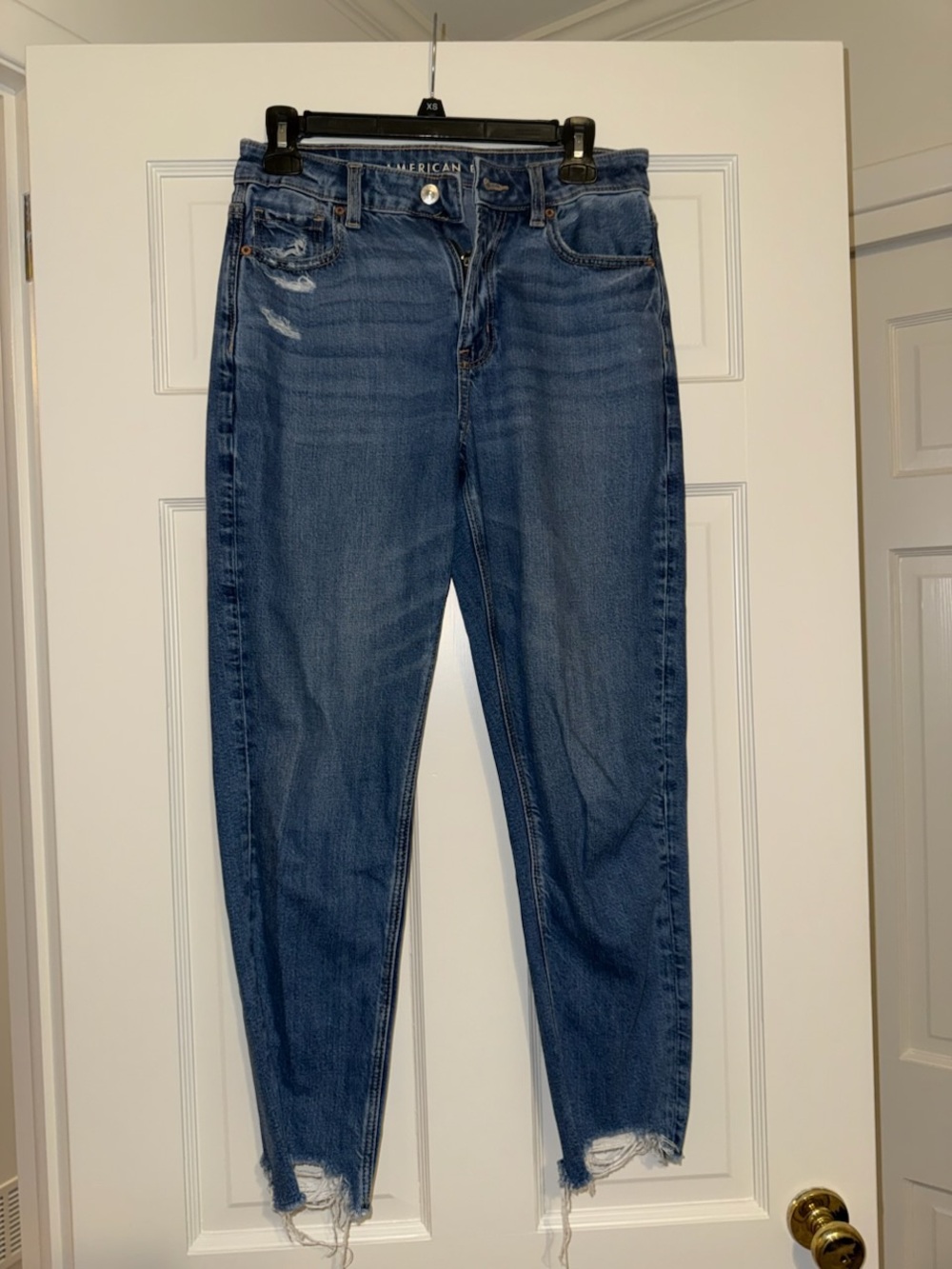 American Eagle Outfitters Cropped High-Rise Distressed Denim - Blue